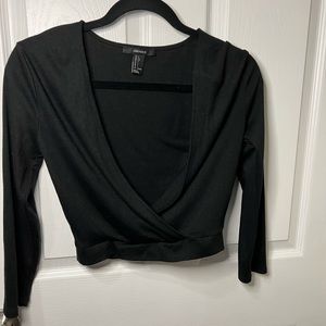 Black long sleeve crop top
